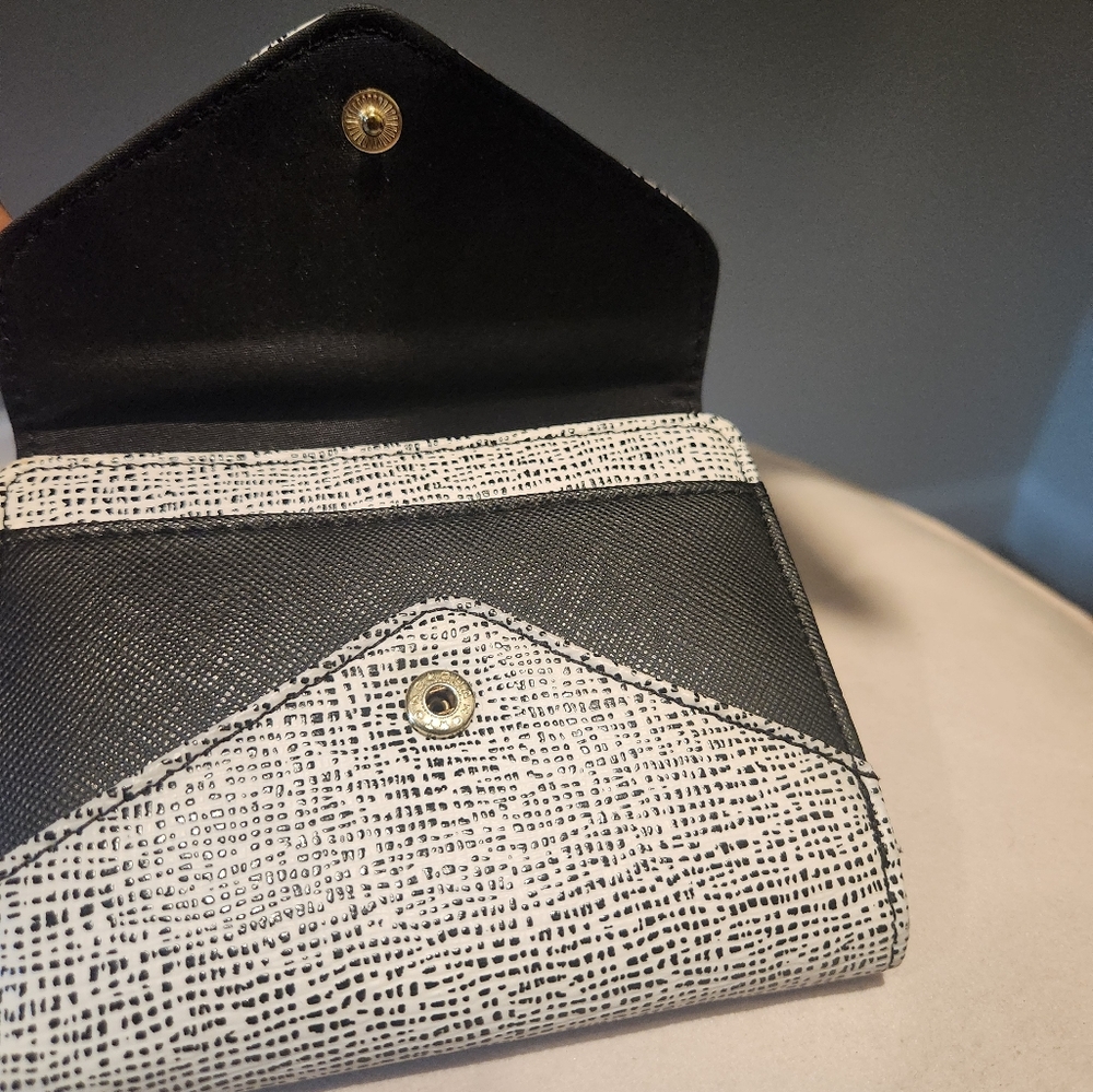 Wallet - Picture 3 of 6